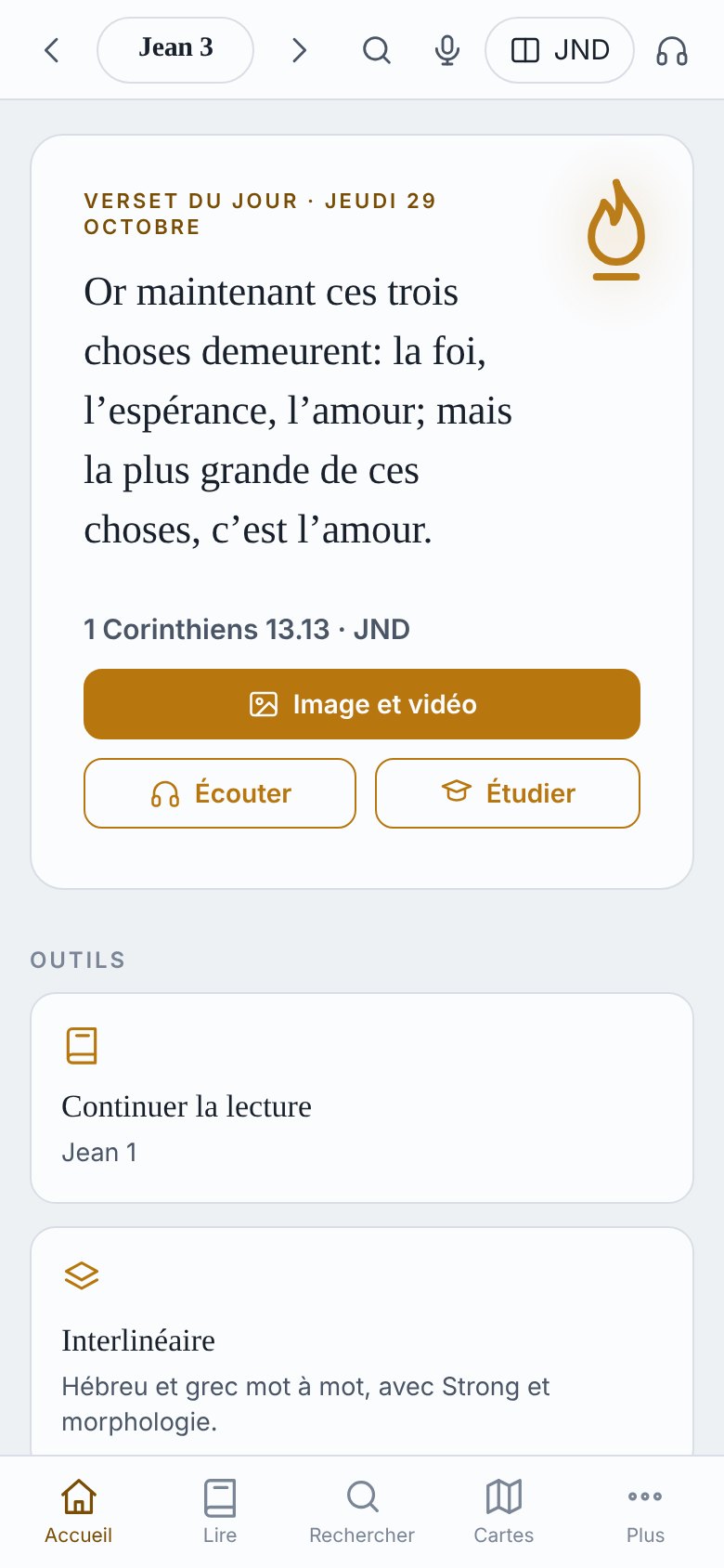 Écran d’accueil de Pochodnia sur un téléphone : verset du jour et outils